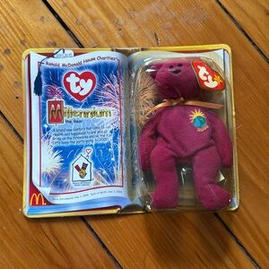 Ty Tiny Millennium the Bear Beanie Baby Collectable